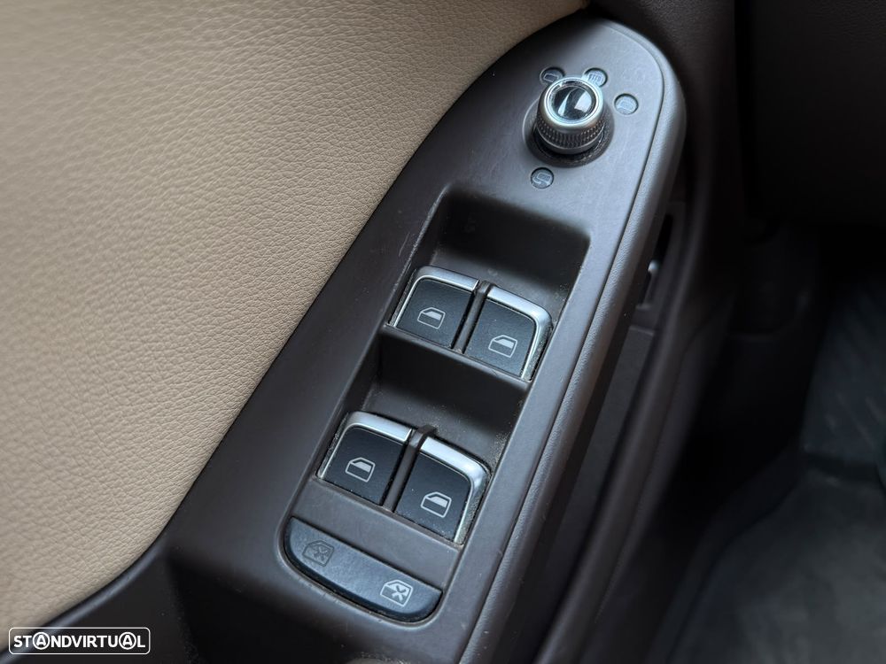 Audi A4 2.0 TDI S tronic design - 12