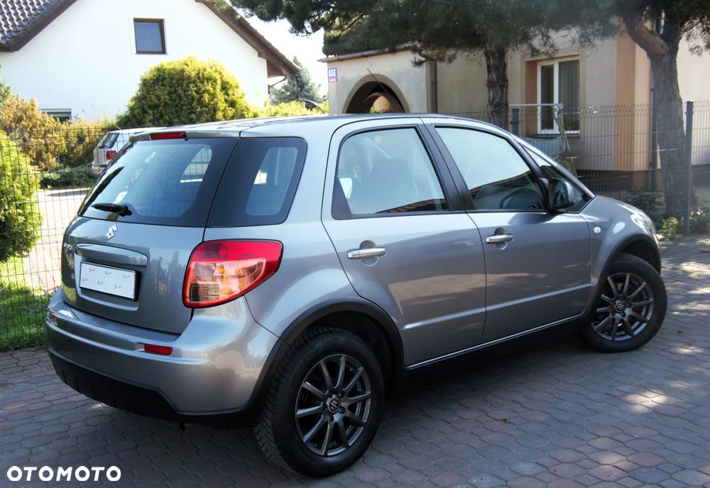 Suzuki SX4 1.5 Streetline 4x2 Classic - 11