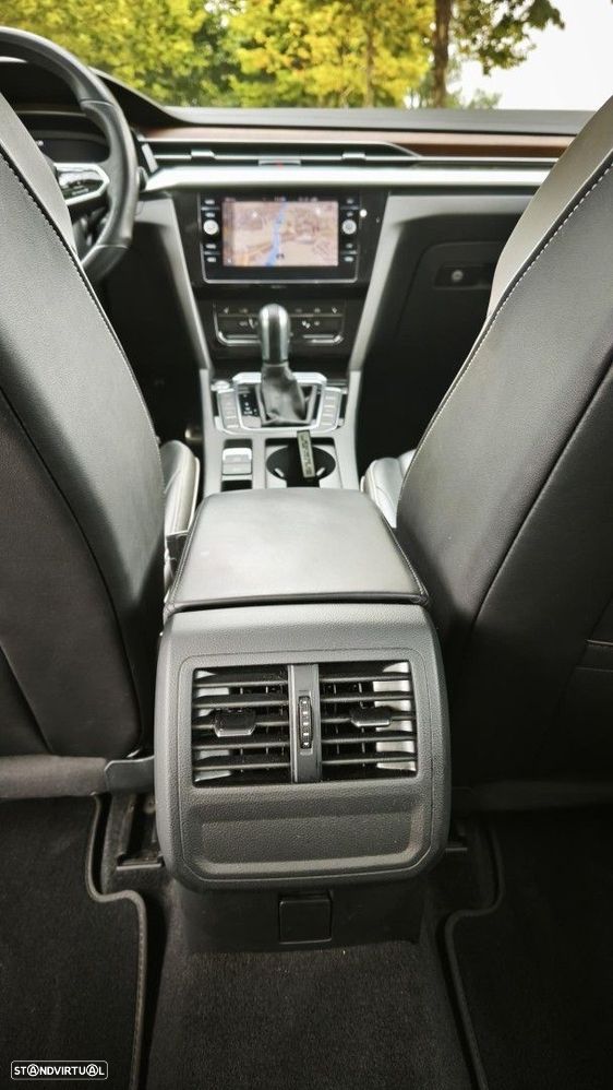 Volkswagen Arteon 1.4 TSI eHybrid Elegance — fotografia 14