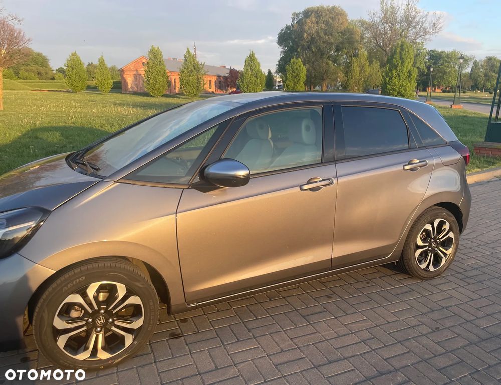 Honda Jazz 1.5 i-MMD Executive Crosstar - 2