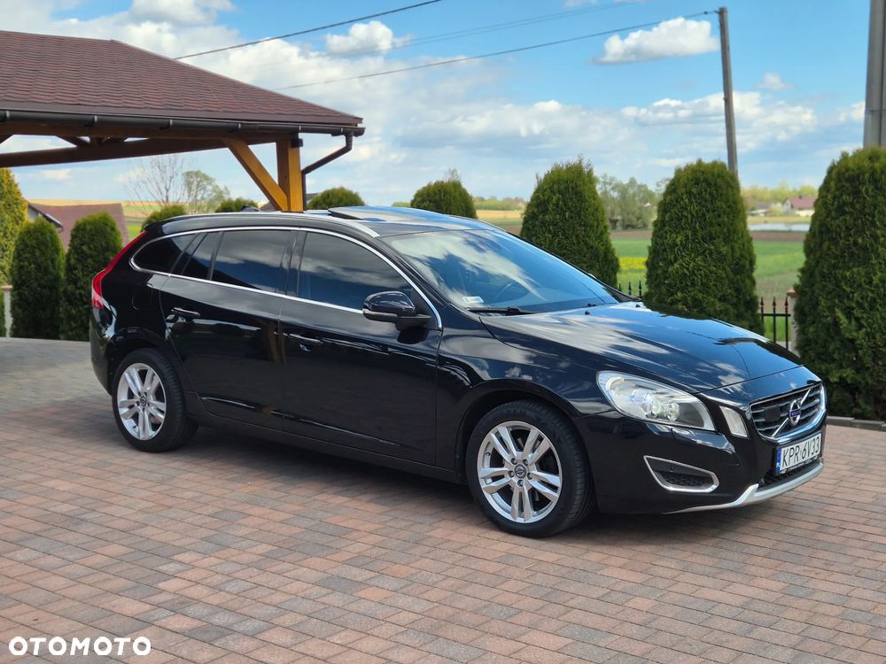 Volvo V60 D3 Summum - 4