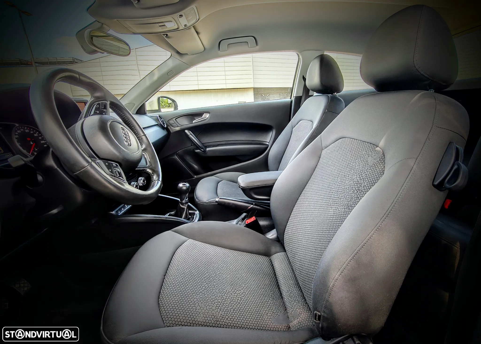 Audi A1 1.2 TFSI Attraction - 8