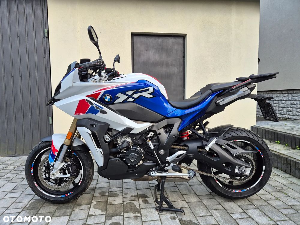 BMW XR - 1