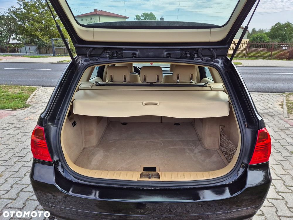 BMW Seria 3 318d - 10