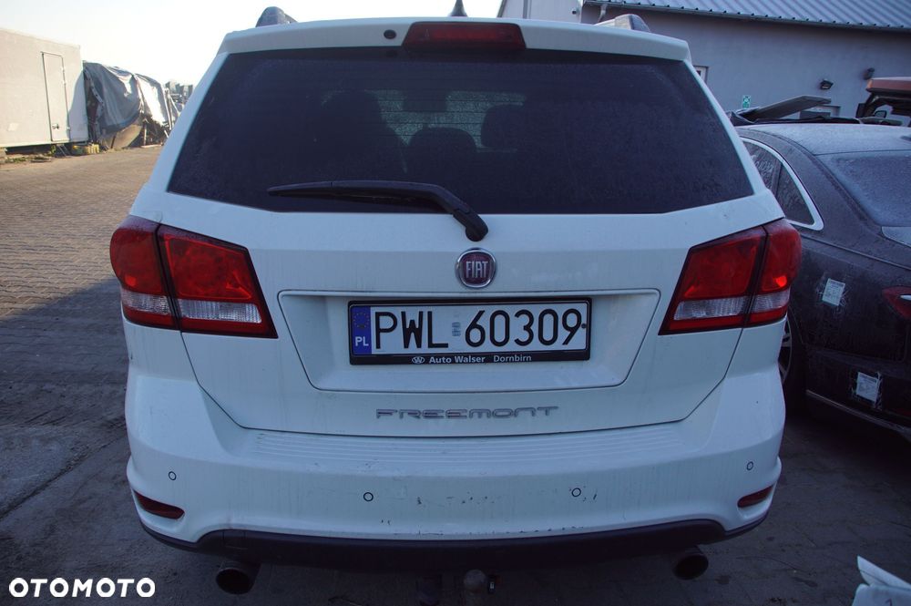 KLAPA FIAT FREEMONT JOURNEY - 1