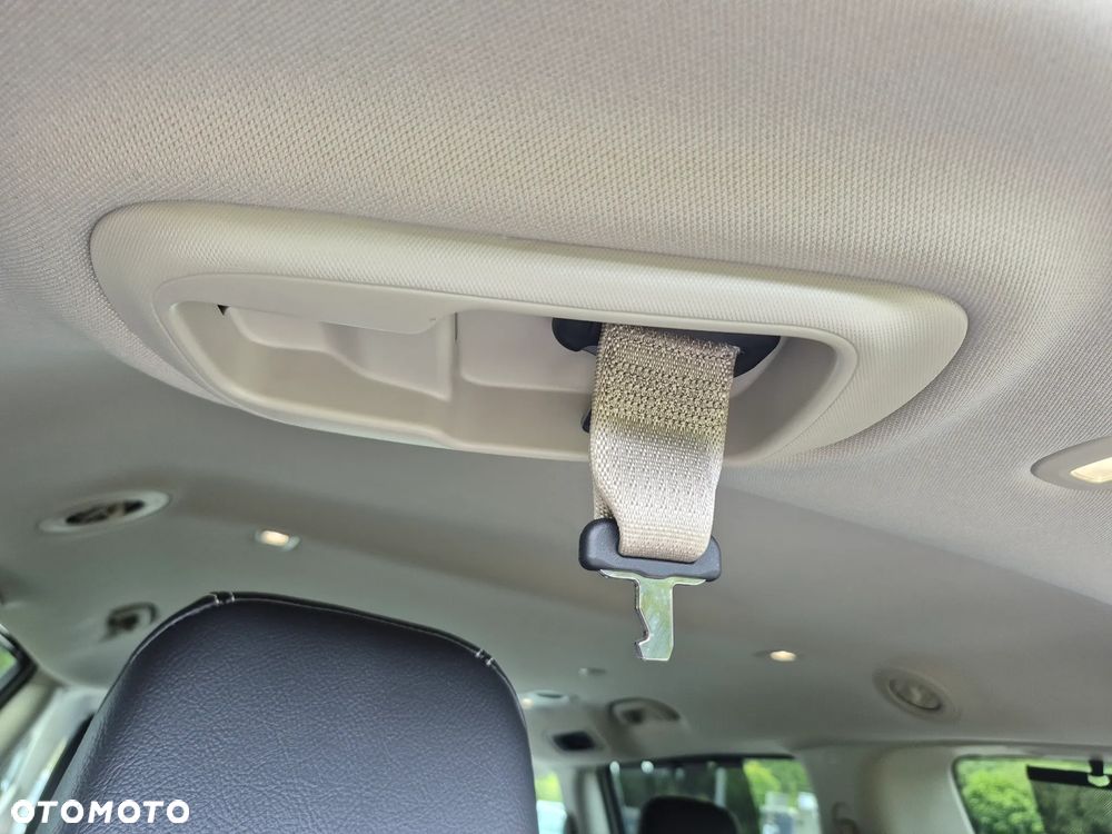 Chrysler Pacifica - 26