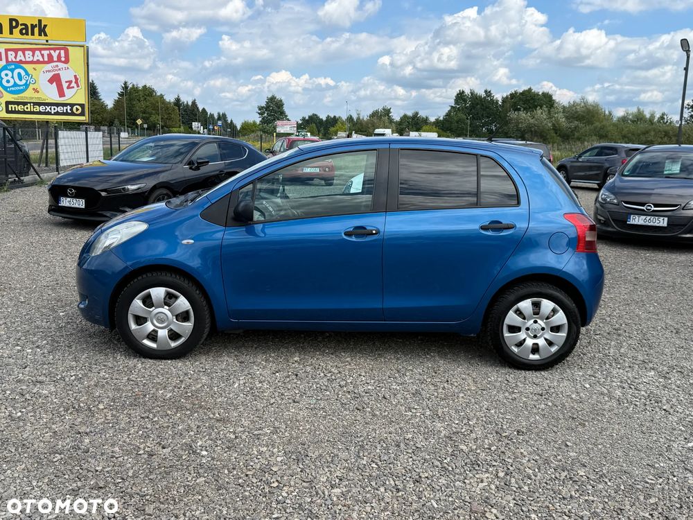 Toyota Yaris 1.3 Luna A/C - 8