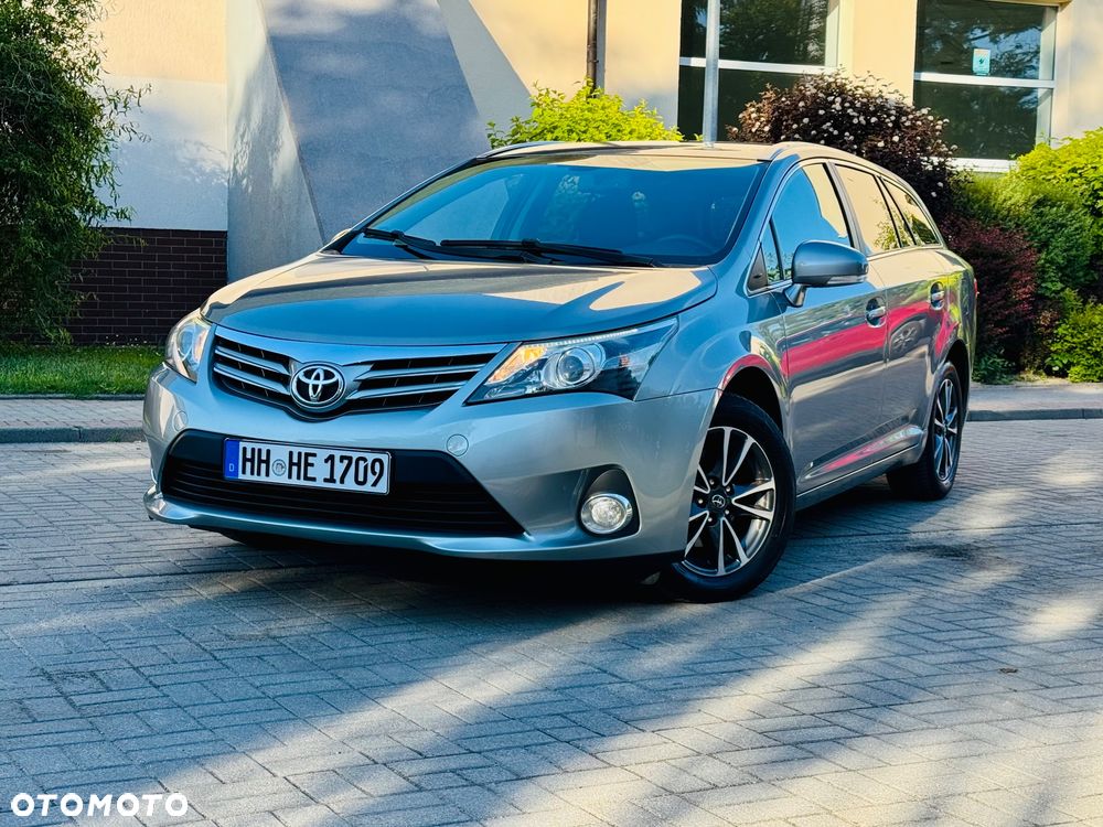 Toyota Avensis 1.8 Premium MS - 8