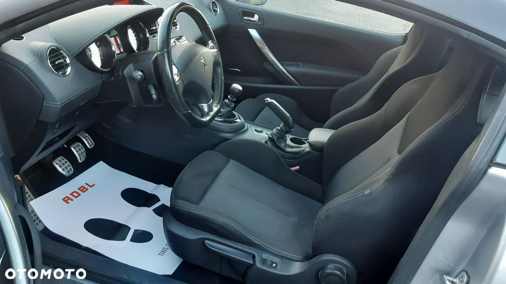 Peugeot RCZ - 3
