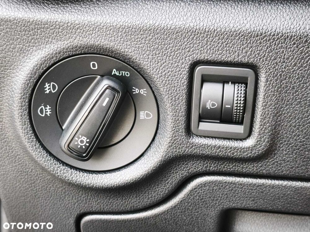 Skoda Fabia 1.0 TSI Selection DSG - 22