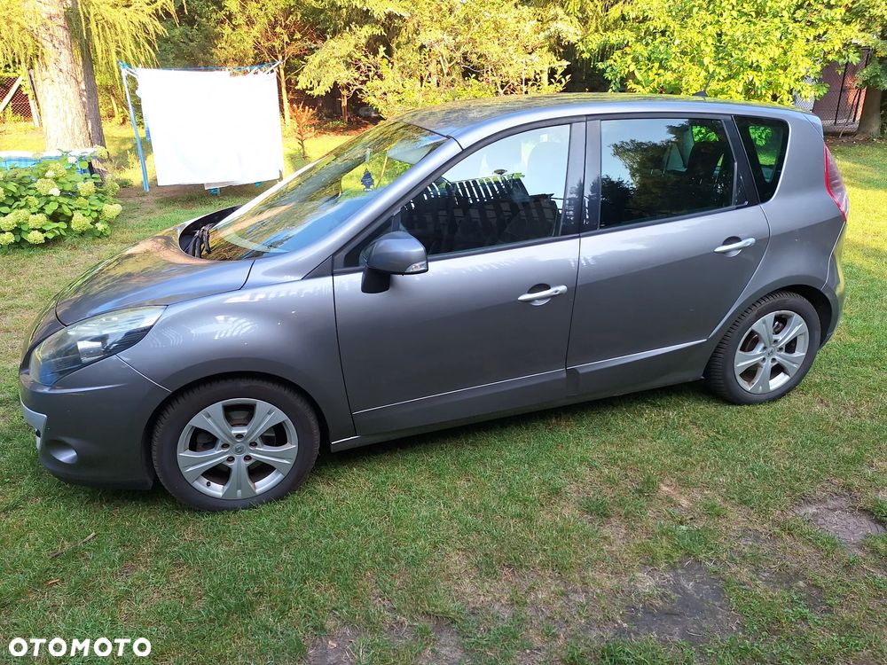 Renault Scenic 2.0 dCi Privilege - 13