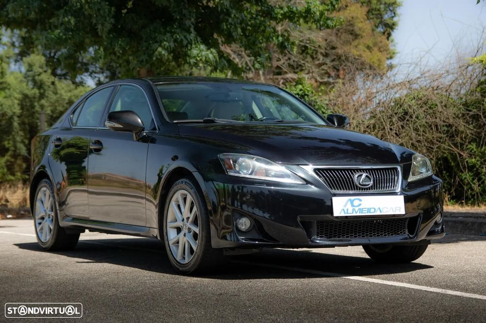 Lexus IS 200 d P.Executive 6G - 3