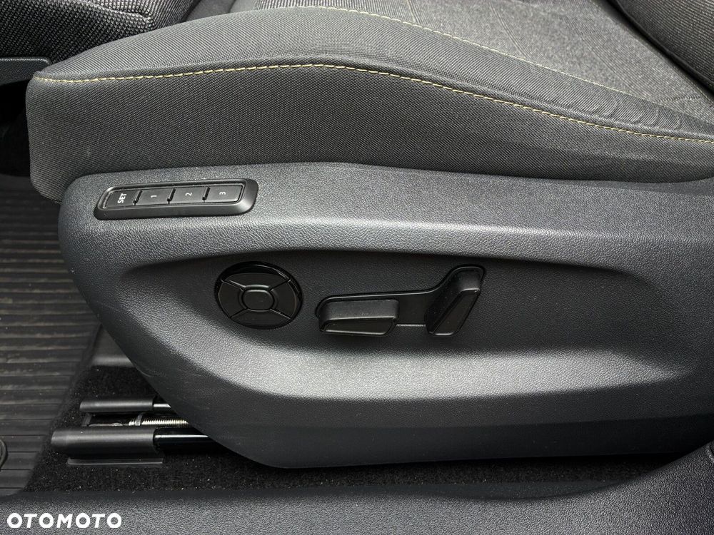 Skoda Kodiaq 1.5 TSI mHEV 4x2 Selection DSG - 25