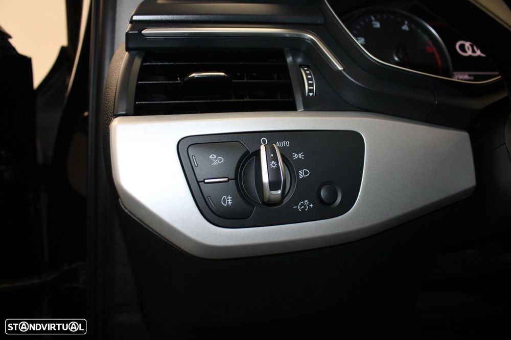 Audi A4 Avant 35 TDI Advanced S tronic - 11