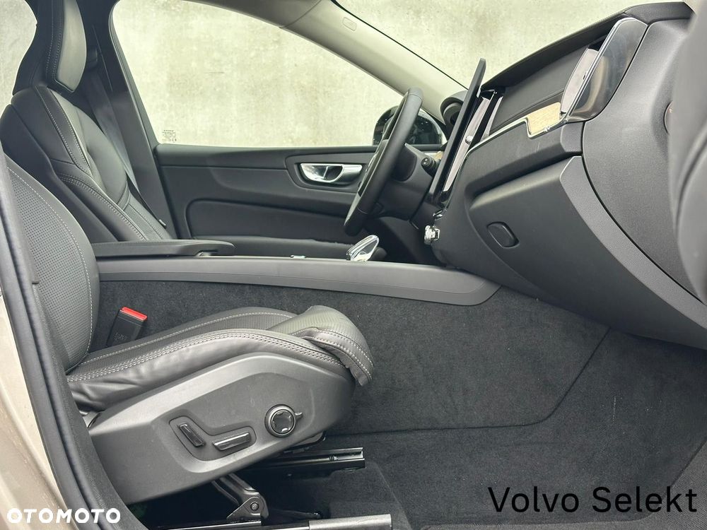 Volvo XC 60 - 35