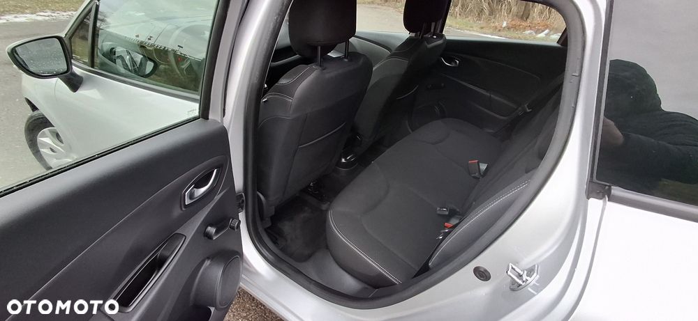 Renault Clio - 7