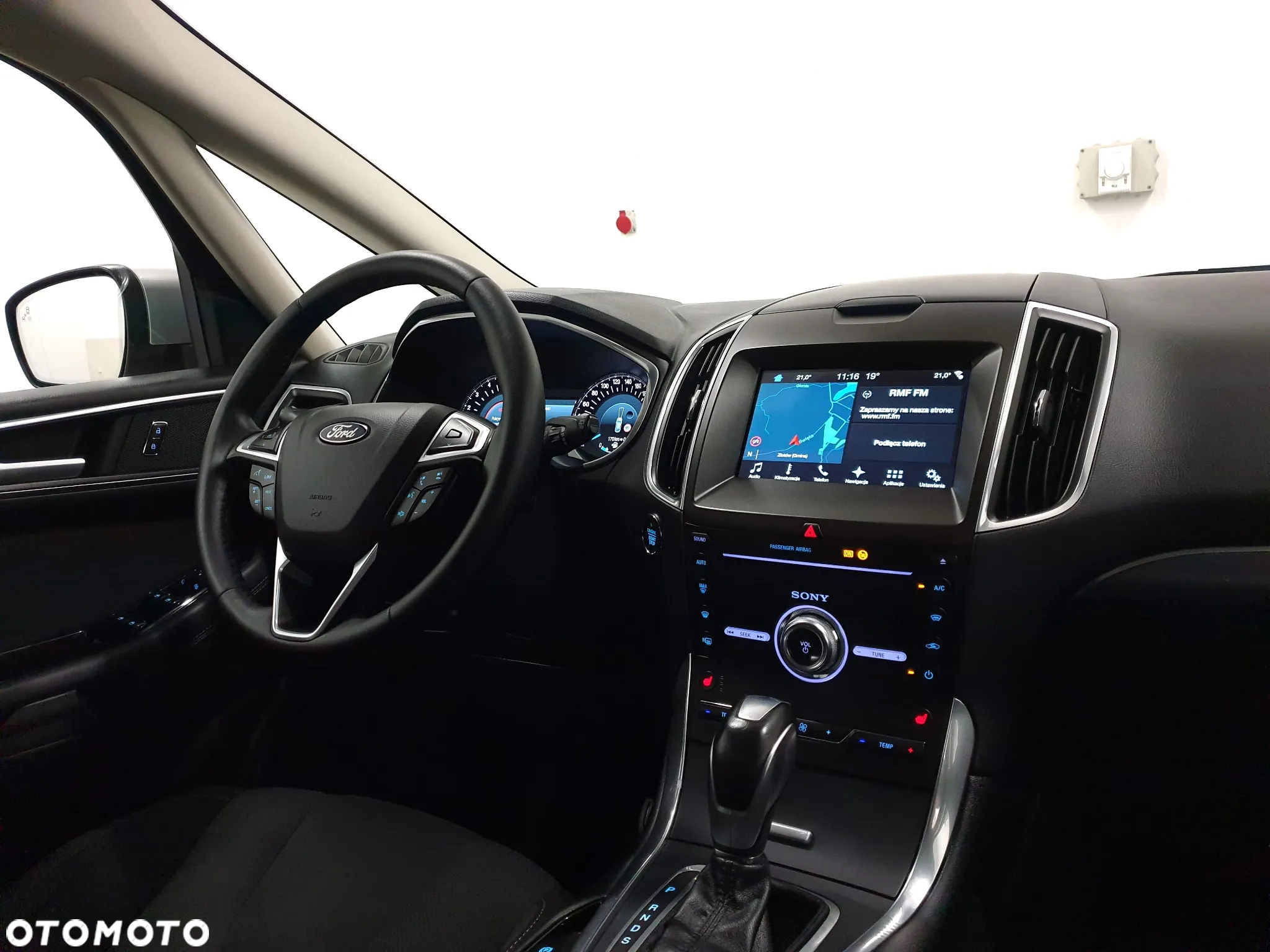 Ford S-Max 2.0 TDCi Titanium PowerShift - 37