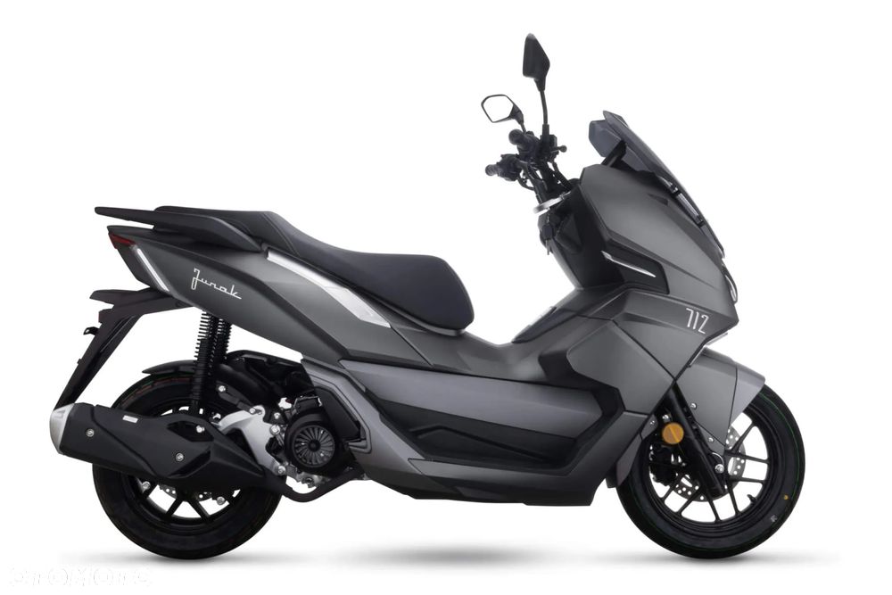 Junak 712 - 4