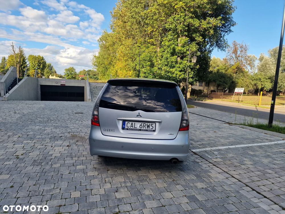Mitsubishi Grandis 2.0 DID Intense - 6