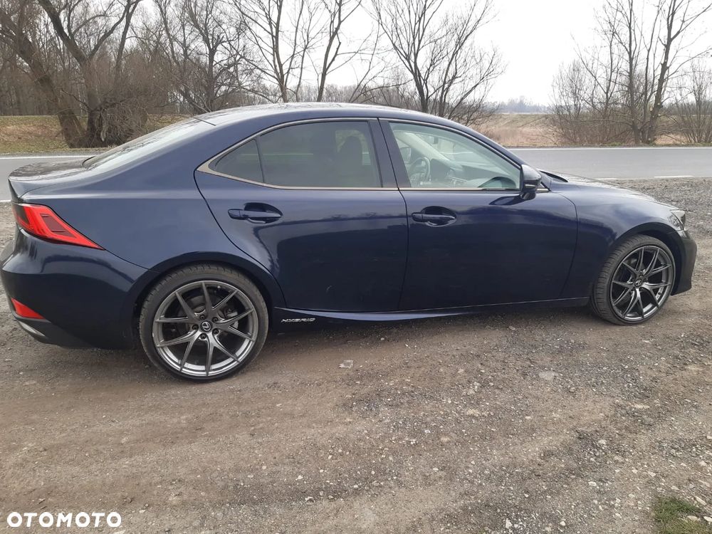 Lexus IS 300h Comfort - 5