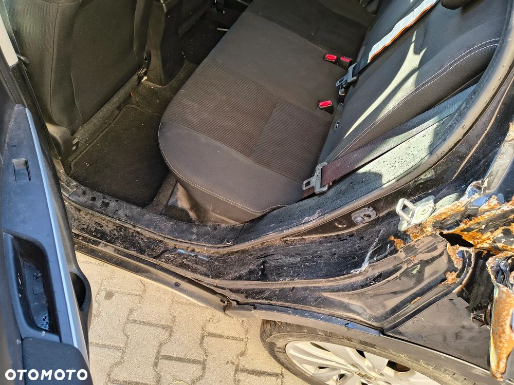 Suzuki SX4 S-Cross - 15
