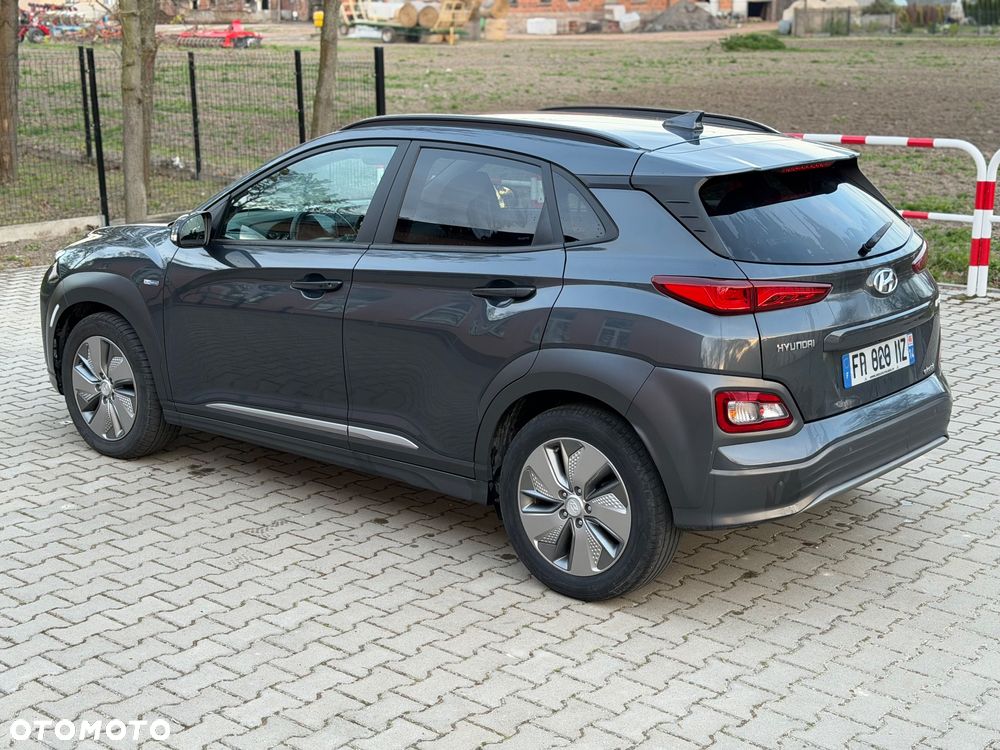 Hyundai Kona Premium - 3