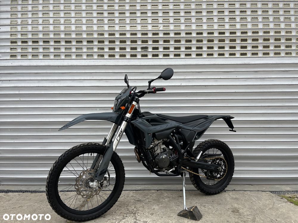 Beta RR - 27