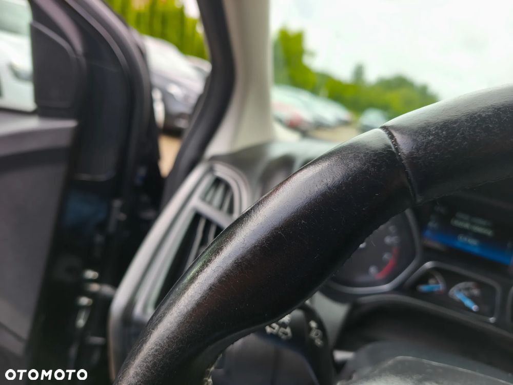 Ford Focus 1.0 EcoBoost Titanium ASS - 11