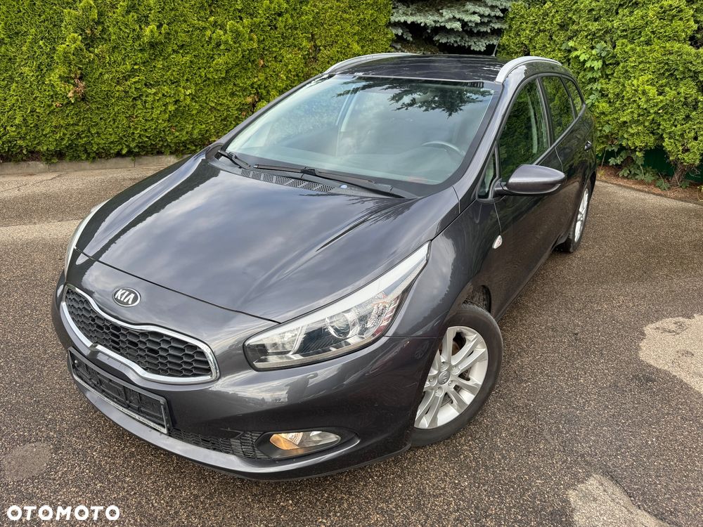 Kia Ceed 1.6 CRDi 128 ISG Fifa World Cup Edition - 22