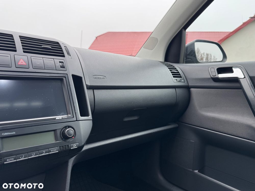 Volkswagen Polo 1.4 Tour - 22