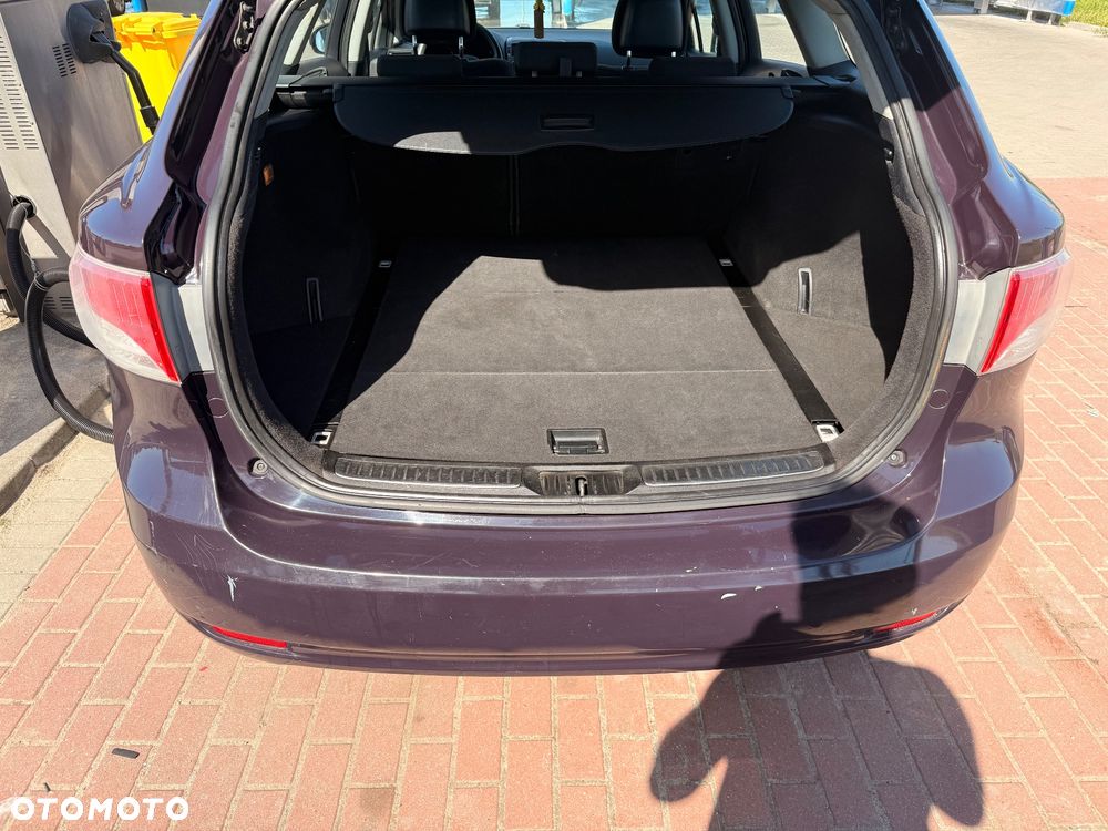 Toyota Avensis 2.0 D-4D Sol - 15