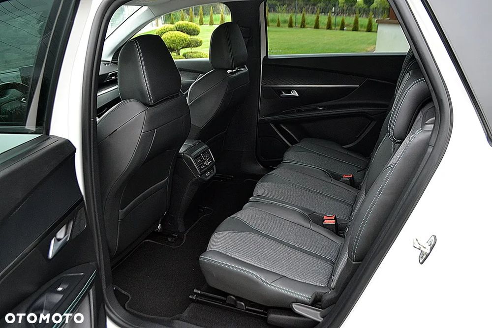 Peugeot 5008 BlueHDi 180 EAT8 Allure - 15