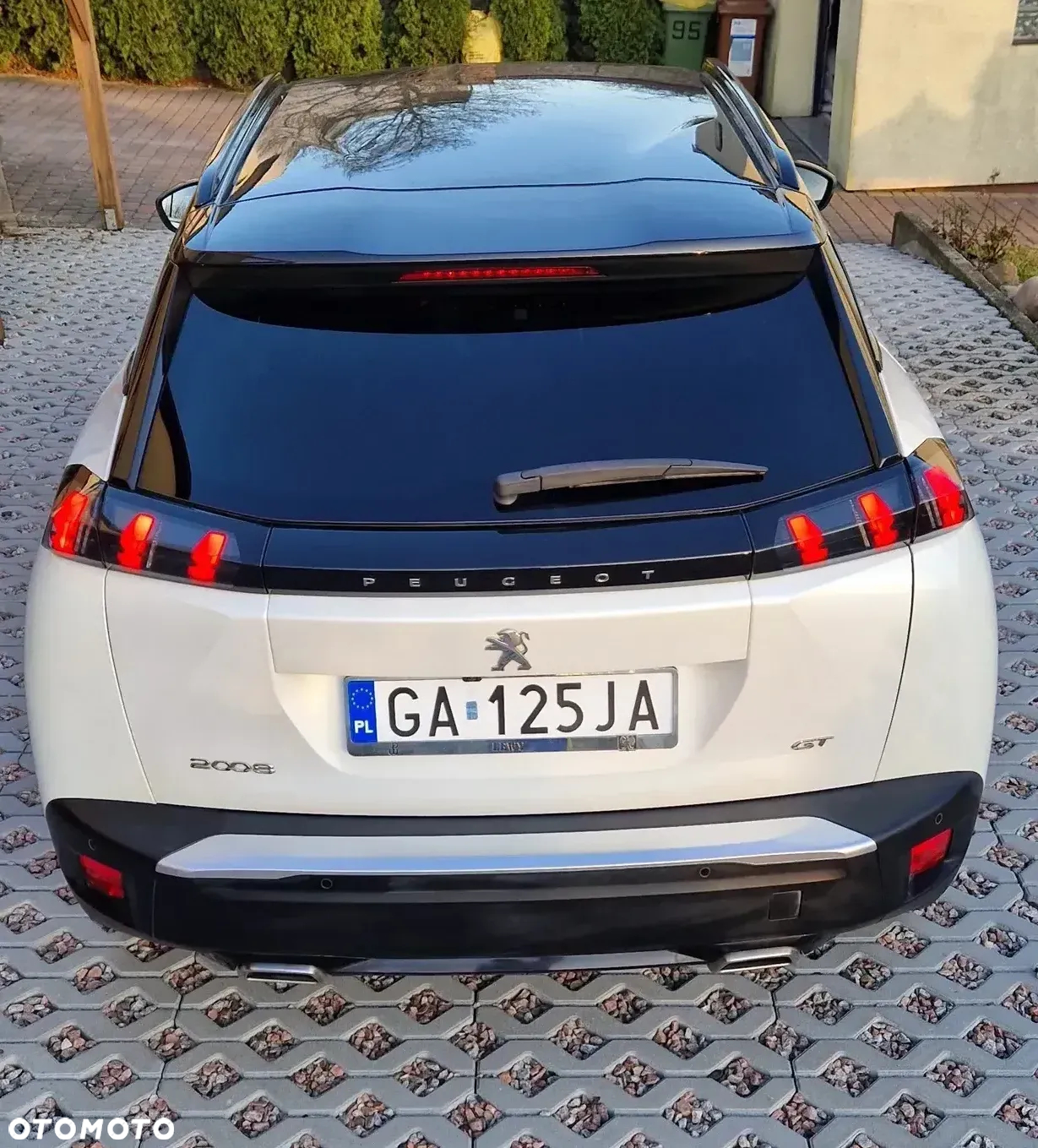 Peugeot 2008 1.2 PureTech GT S&S - 3