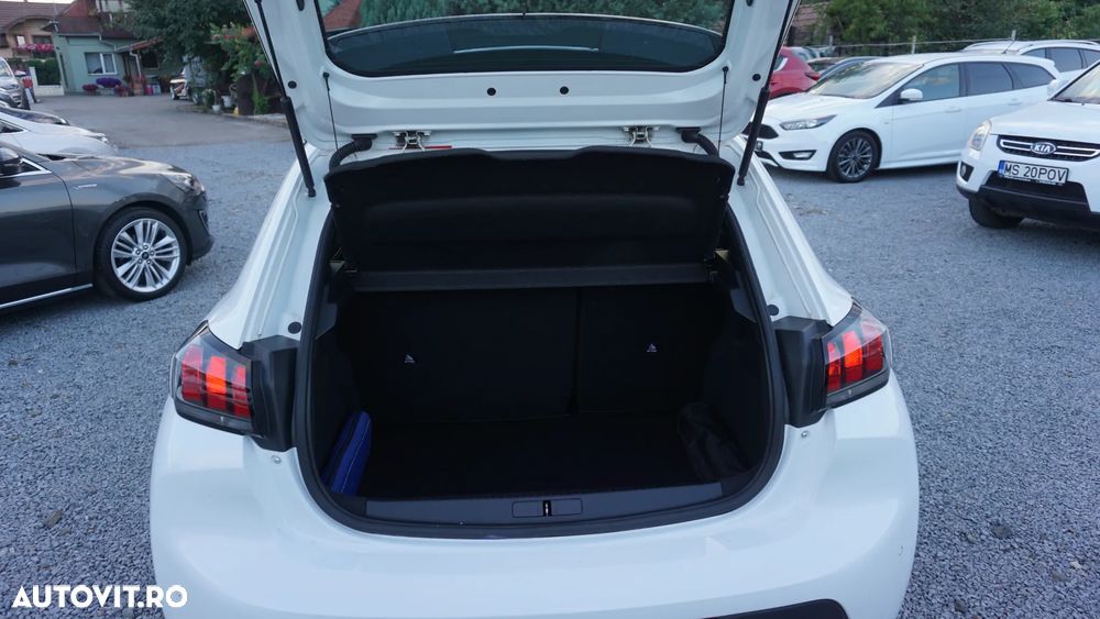 Peugeot 208 BlueHDi 100 GT - 13