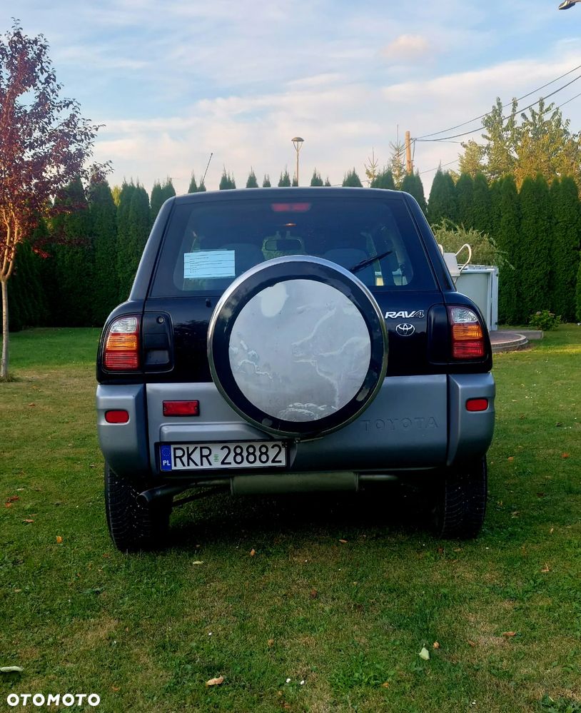 Toyota RAV4 2.0 - 3