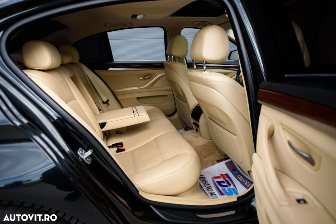 BMW Seria 5 520d AT - 17