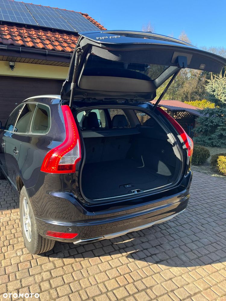 Volvo XC 60 D4 AWD Summum - 4