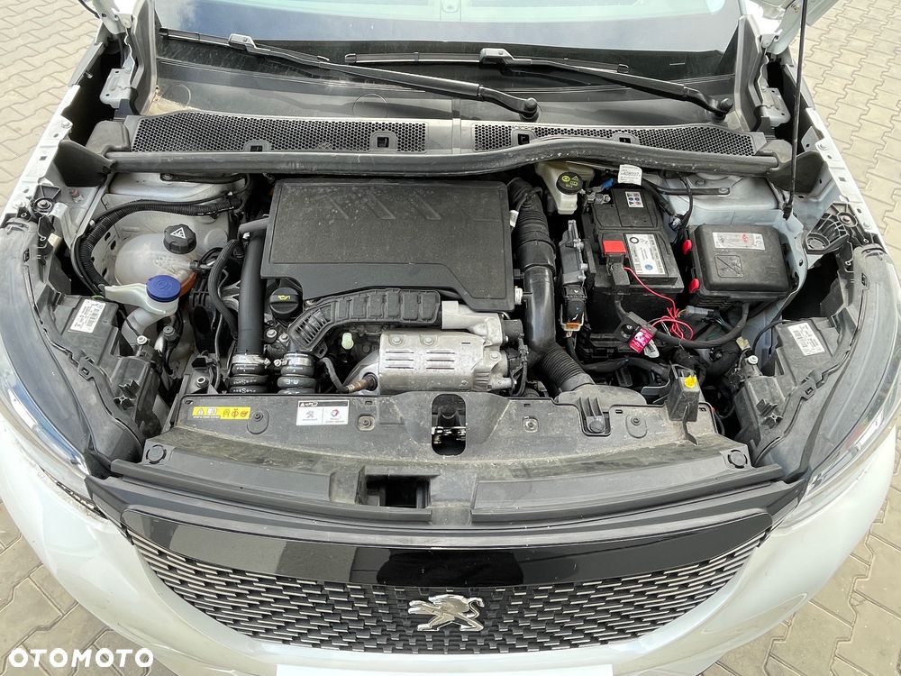 Peugeot 2008 PureTech 130 EAT8 Allure - 14