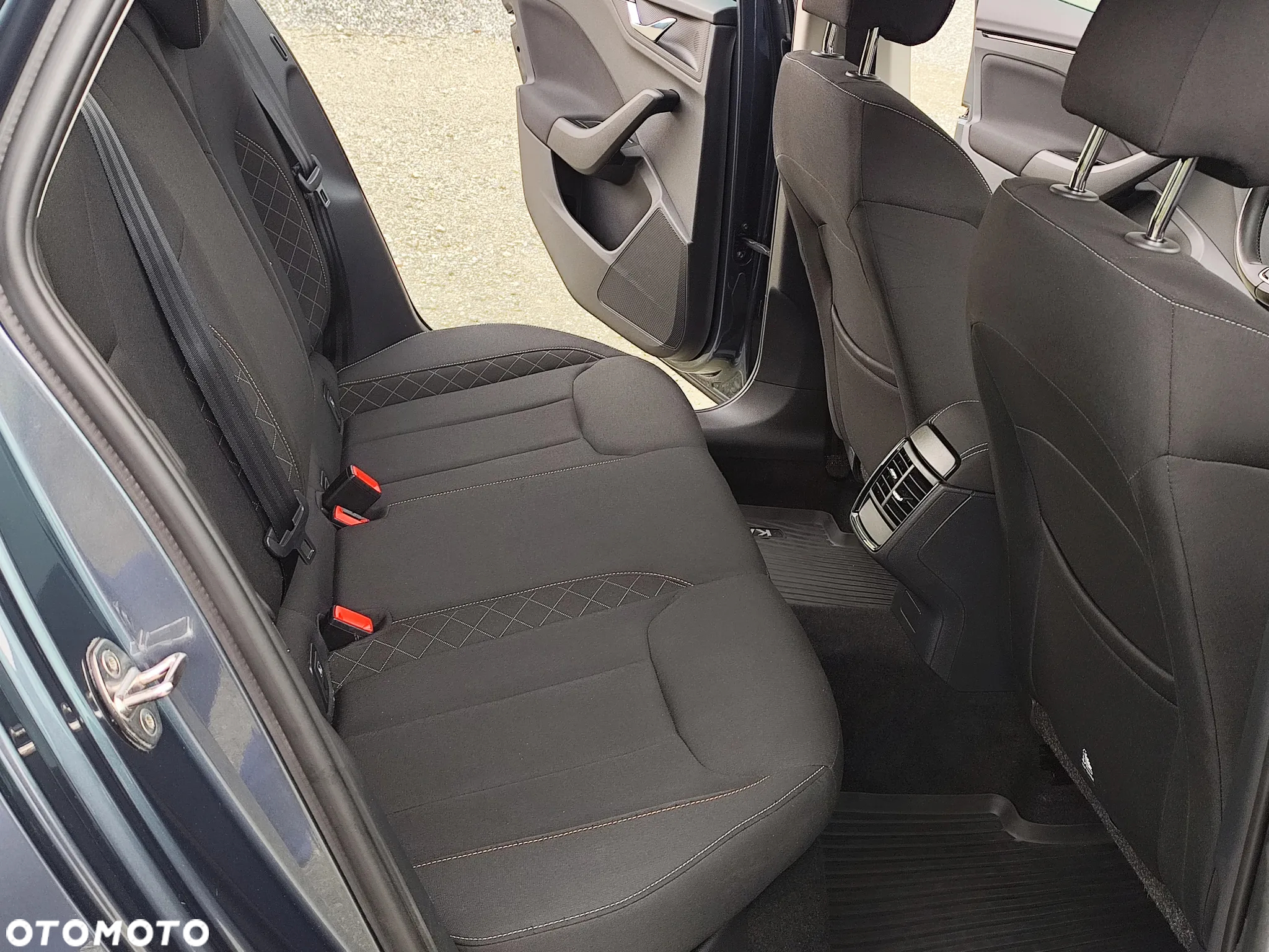 Skoda Kamiq 1.0 TSI Ambition - 33