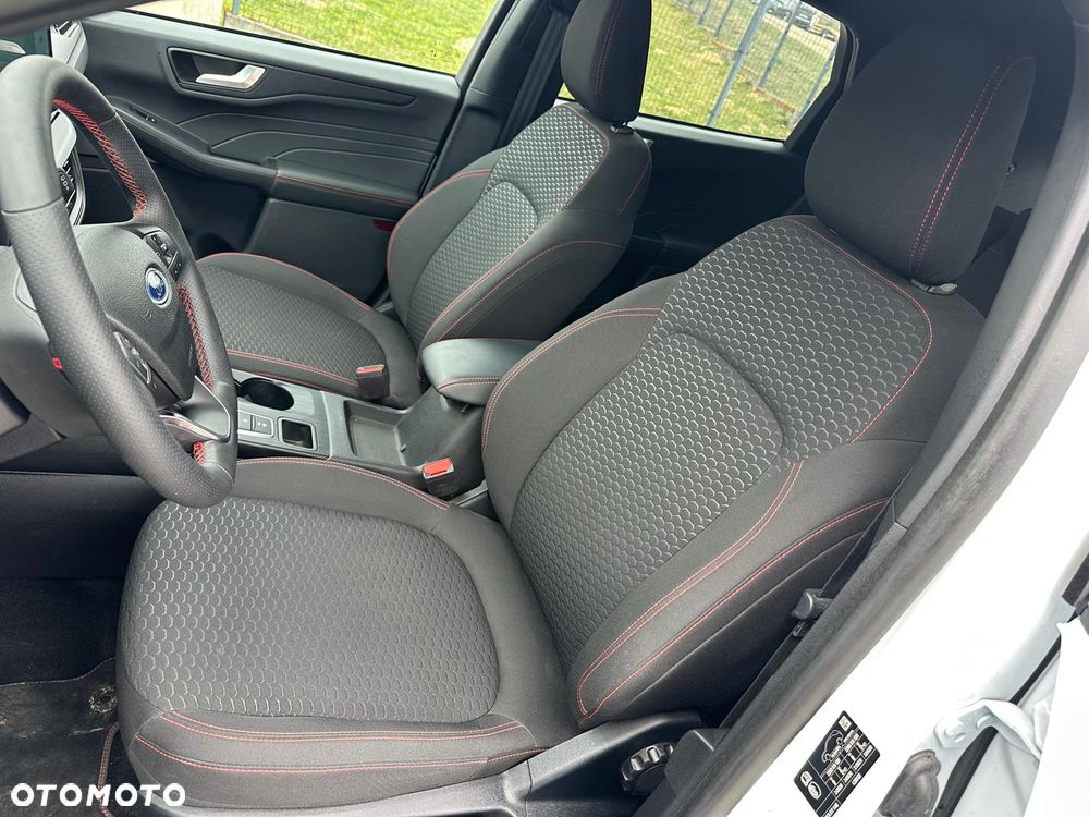 Ford Kuga 2.5 Duratec FHEV ST-LINE - 12