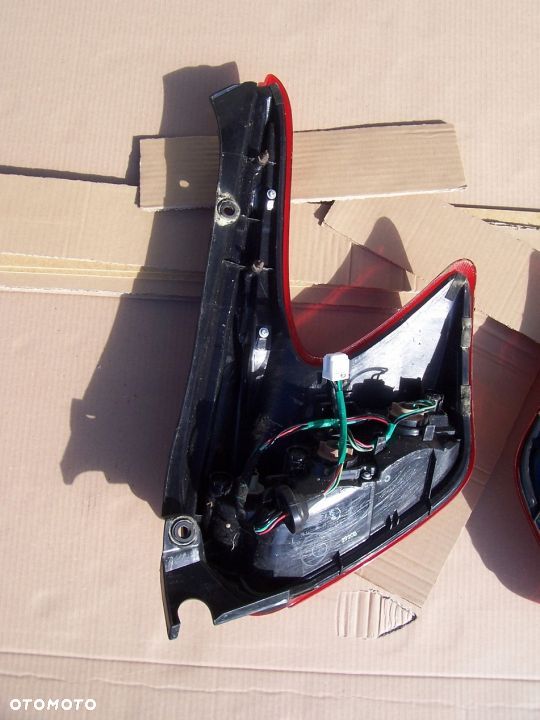 JUKE 10- 14 LAMPY TYL P.L. EUR - 4