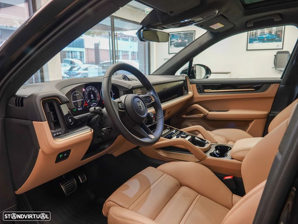 Porsche Cayenne Turbo E-Hybrid - 13