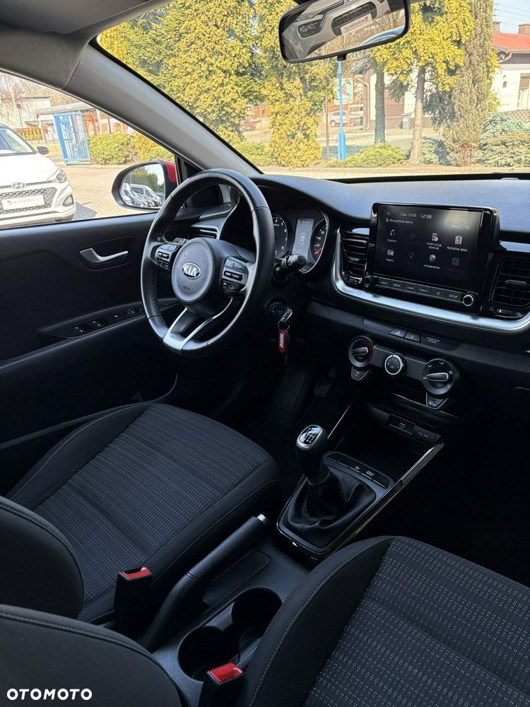 Kia Stonic - 10