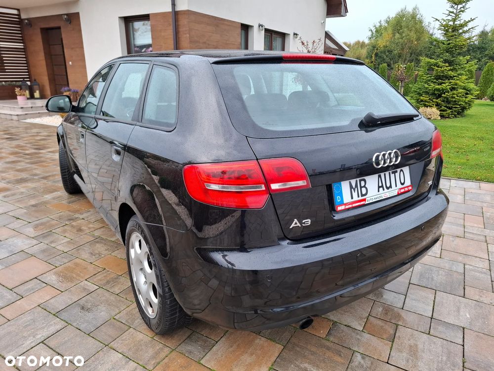Audi A3 Sportback 1.6 Ambiente - 15