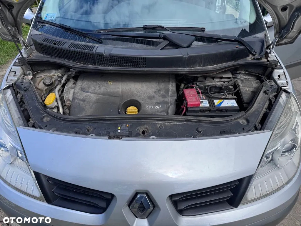 Renault Scenic 1.9 dCi Privilege - 6