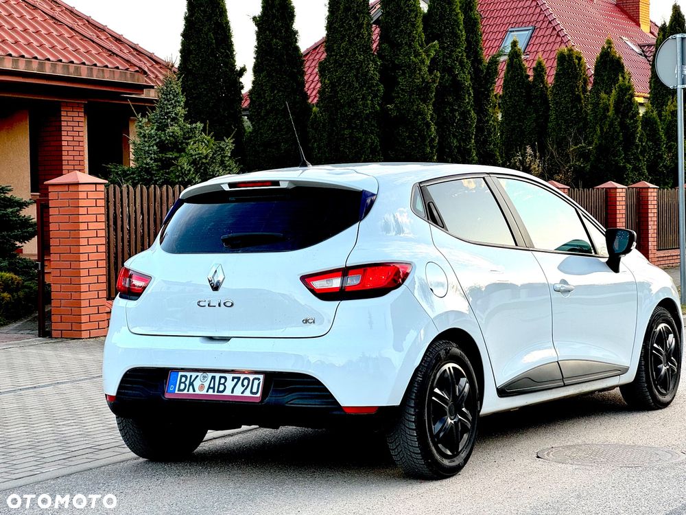 Renault Clio - 21
