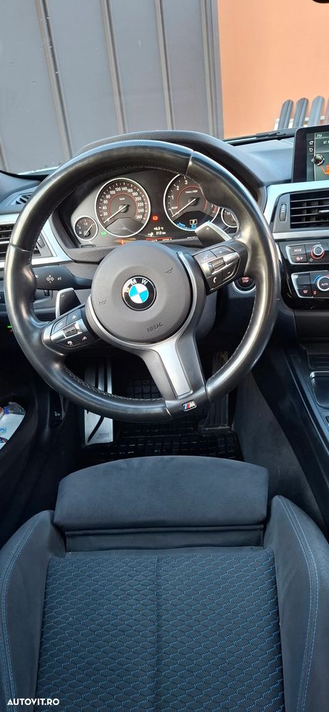 BMW Seria 3 330e iPerformance M Sport - 10
