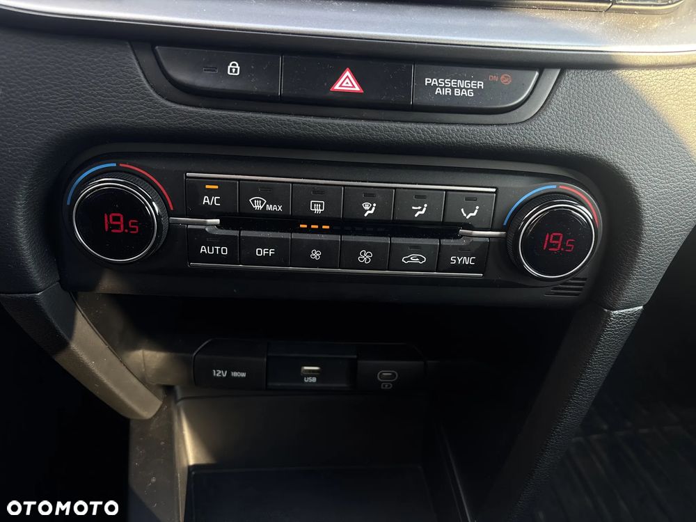 Kia XCeed 1.5 T-GDI M - 18