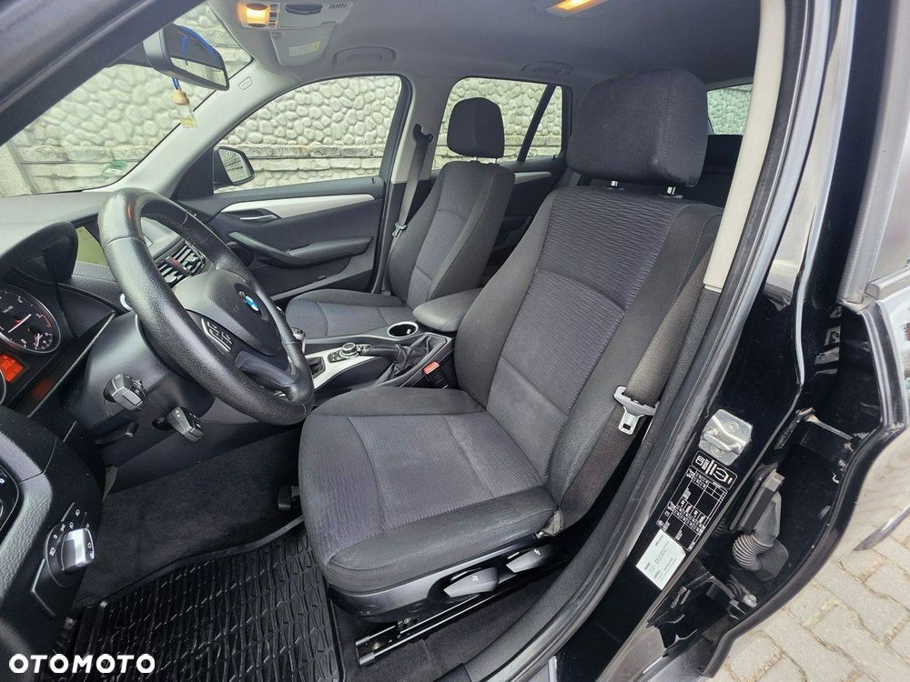 BMW X1 sDrive16d xLine - 11