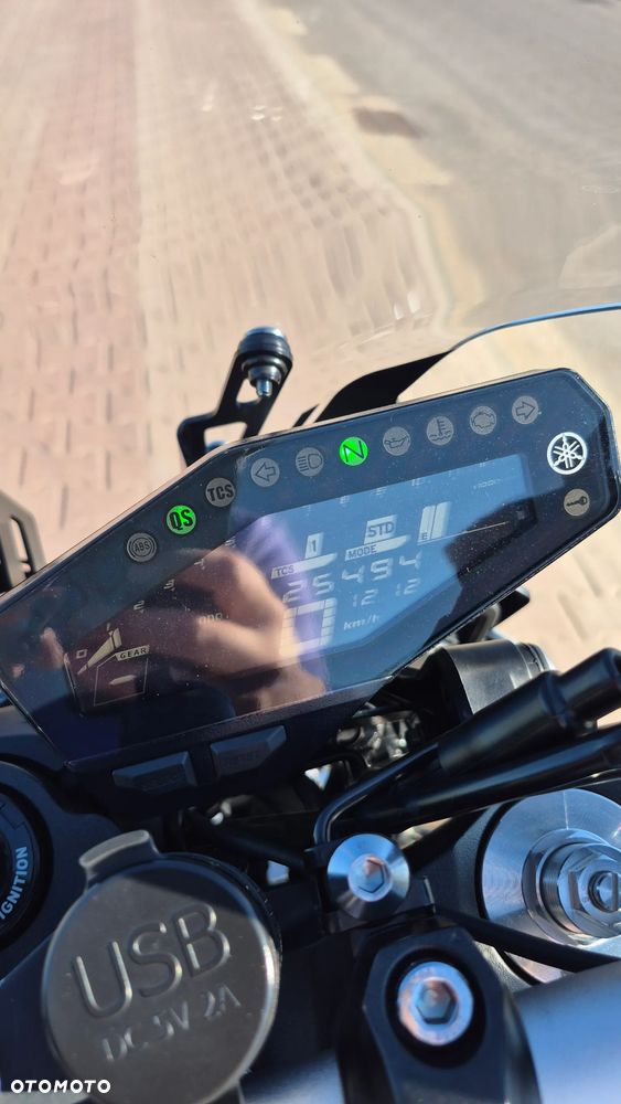 Yamaha MT - 12